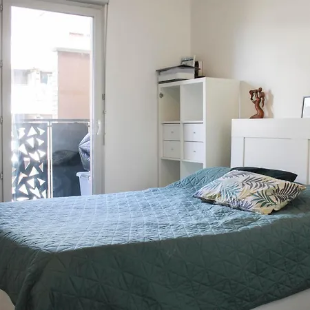 T3 With Wifi Near Paris * Bobigny